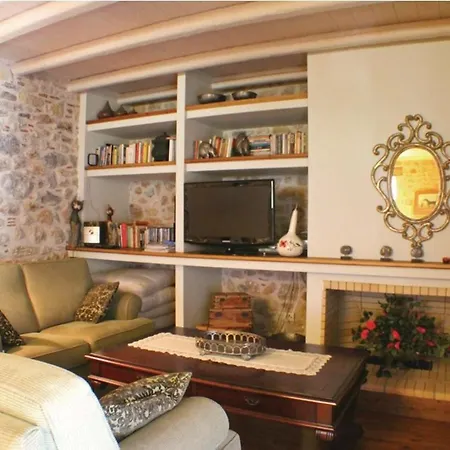 Kourounis House * Kámbos