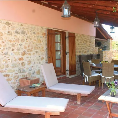 펜션 Kourounis House *