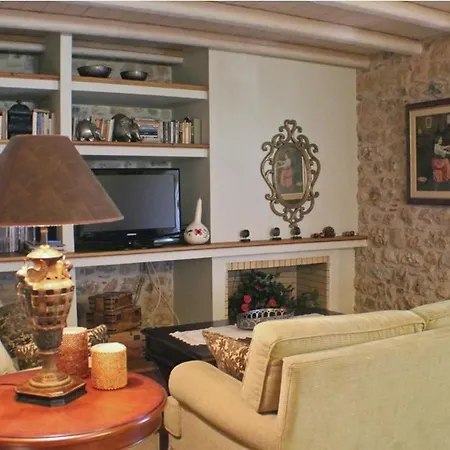 Kourounis House *